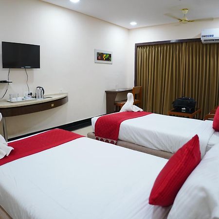 Hotel Grand Nagarjuna By Konark Hotels Guntūr Exterior foto