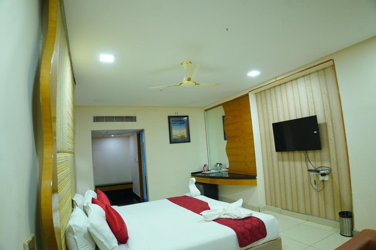 Hotel Grand Nagarjuna By Konark Hotels Guntūr Exterior foto