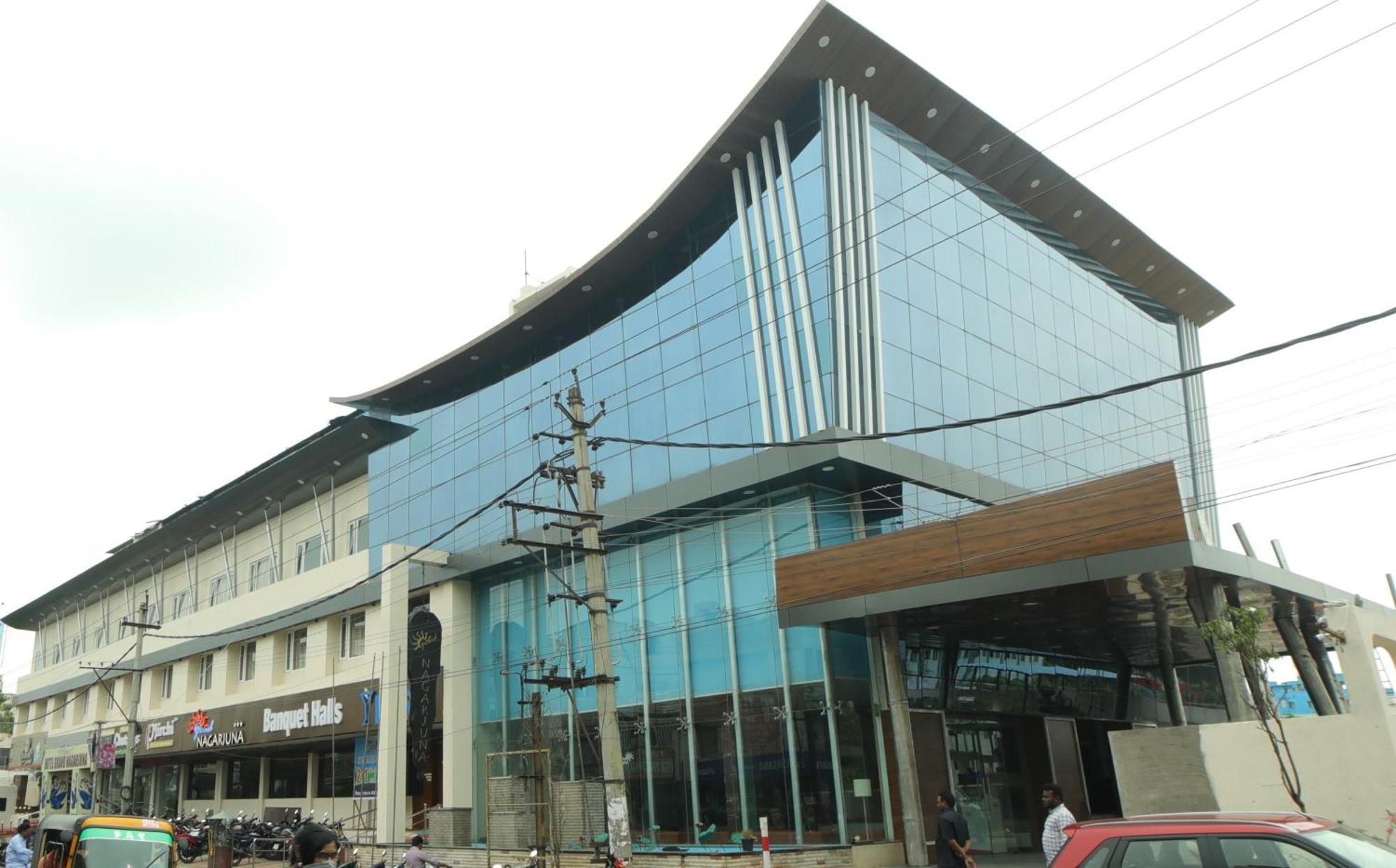 Hotel Grand Nagarjuna By Konark Hotels Guntūr Exterior foto